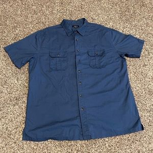 Short sleeve blue shirt